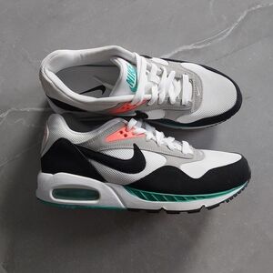 Nike Air Max Sneakers in Black and White